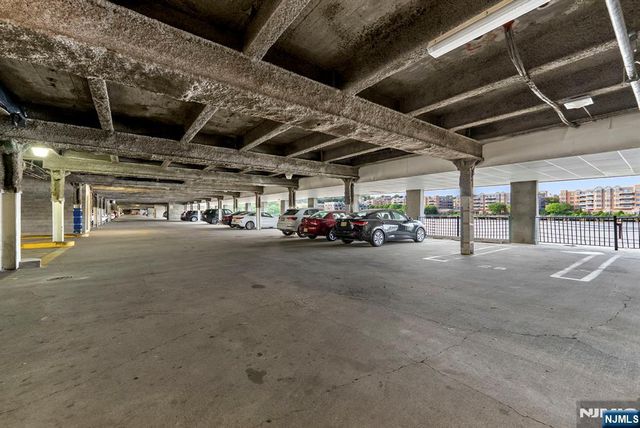 108 The Promenade 108, Edgewater, NJ 07020