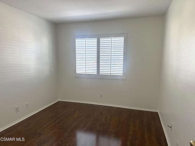 460 Fallbrook Avenue, Newbury Park, CA 91320