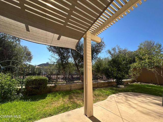 460 Fallbrook Avenue, Newbury Park, CA 91320