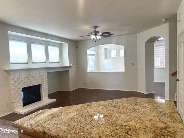 460 Fallbrook Avenue, Newbury Park, CA 91320