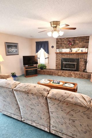 5497 Old Number Six Highway, Elloree, SC 29047