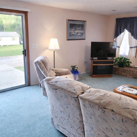 5497 Old Number Six Highway, Elloree, SC 29047