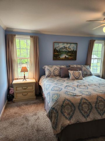 5497 Old Number Six Highway, Elloree, SC 29047