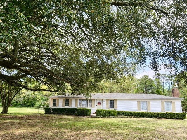 5497 Old Number Six Highway, Elloree, SC 29047