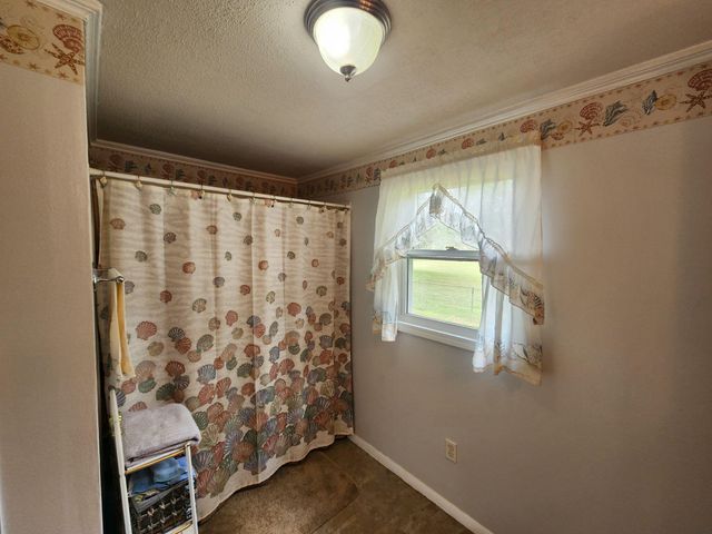 5497 Old Number Six Highway, Elloree, SC 29047