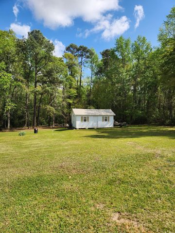 5497 Old Number Six Highway, Elloree, SC 29047