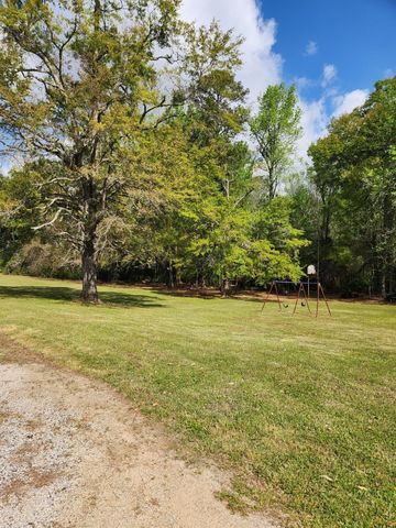 5497 Old Number Six Highway, Elloree, SC 29047