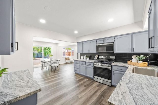 6741 Steiner Drive, Sacramento, CA 95823