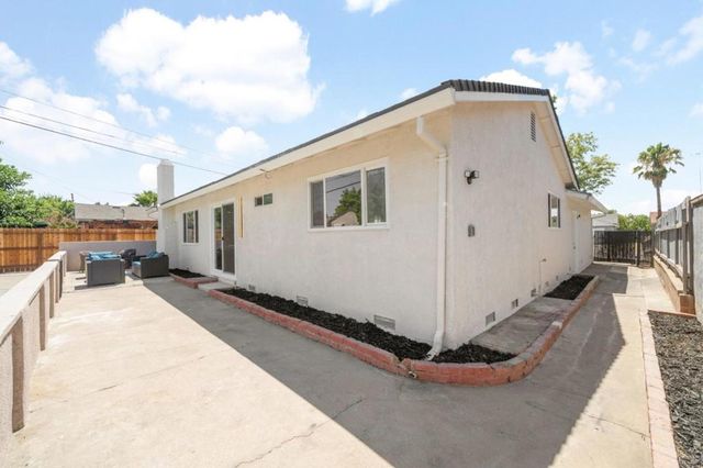 6741 Steiner Drive, Sacramento, CA 95823