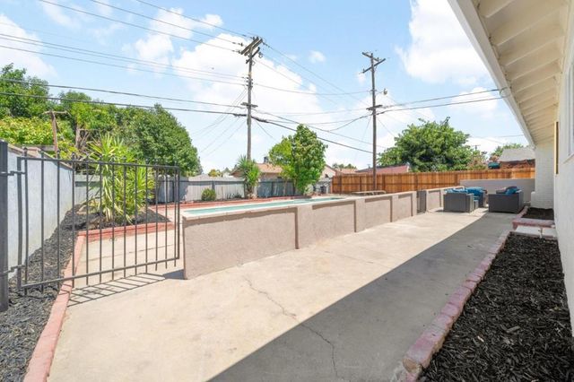 6741 Steiner Drive, Sacramento, CA 95823