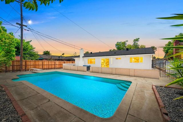 6741 Steiner Drive, Sacramento, CA 95823