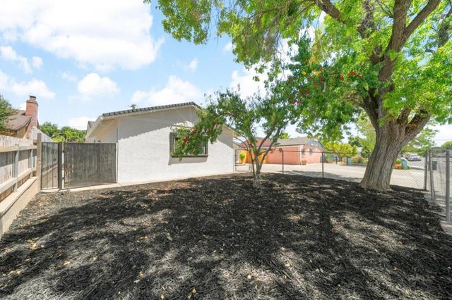 6741 Steiner Drive, Sacramento, CA 95823