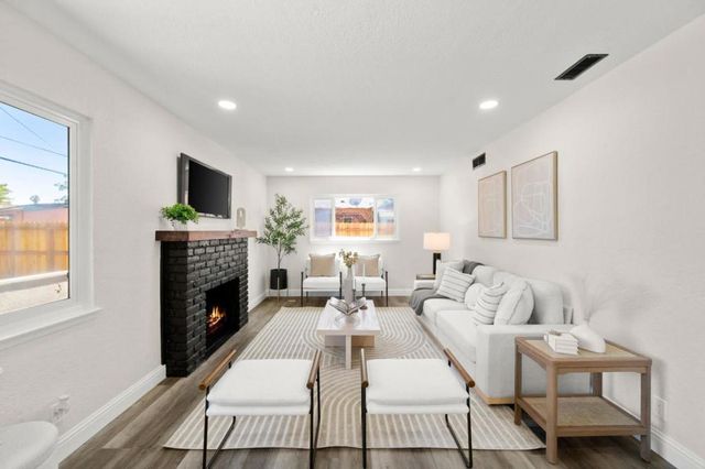 6741 Steiner Drive, Sacramento, CA 95823