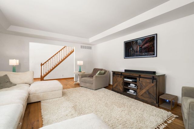 4490 N Squirrel Road, Auburn Hills, MI 48326