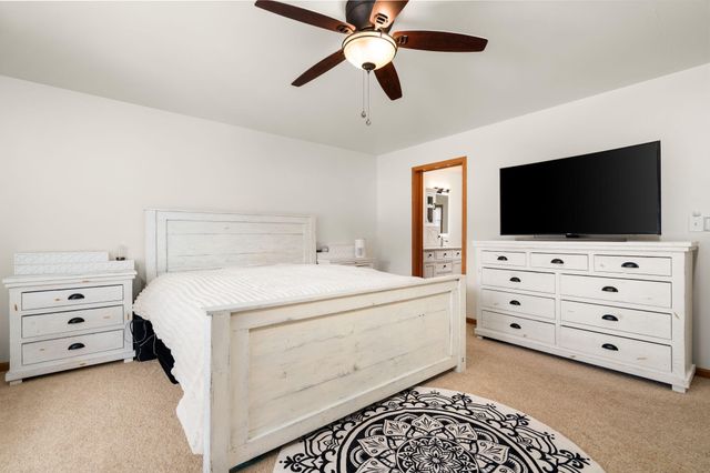 4490 N Squirrel Road, Auburn Hills, MI 48326