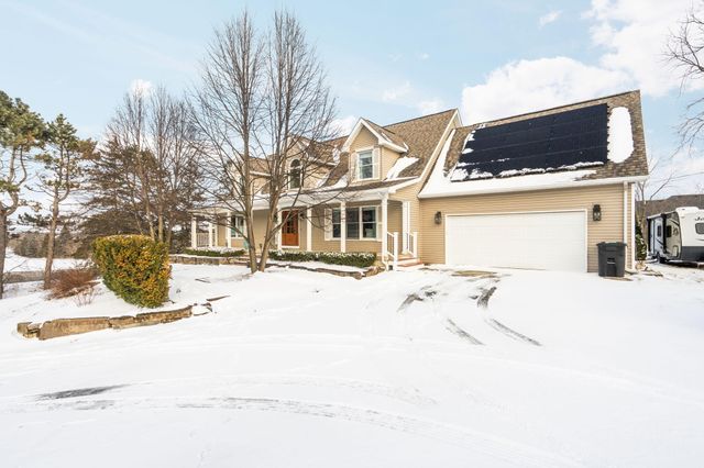 4490 N Squirrel Road, Auburn Hills, MI 48326