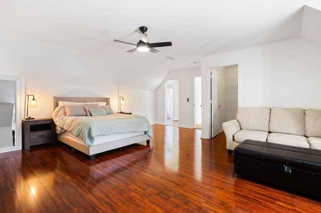 4490 N Squirrel Road, Auburn Hills, MI 48326