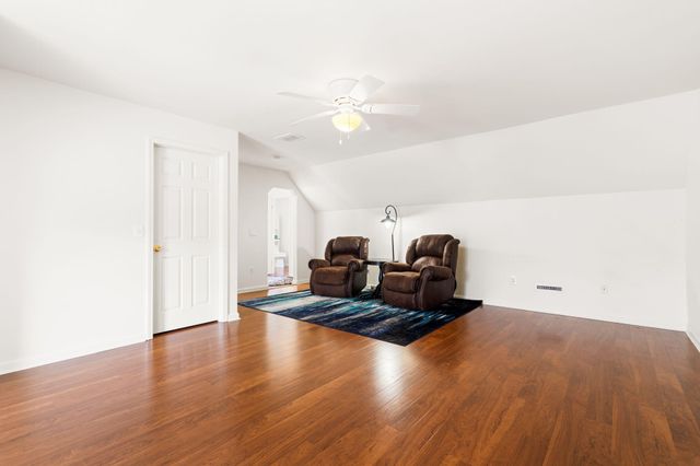 4490 N Squirrel Road, Auburn Hills, MI 48326