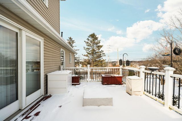 4490 N Squirrel Road, Auburn Hills, MI 48326