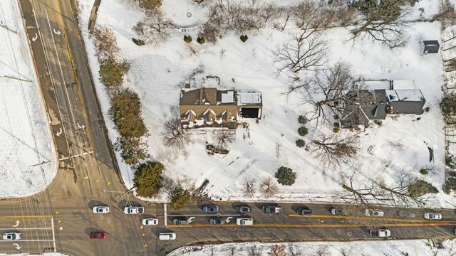 4490 N Squirrel Road, Auburn Hills, MI 48326