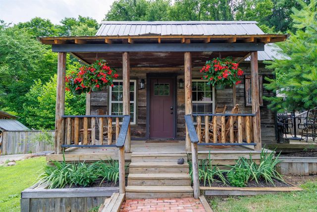 513 S Spring Street, French Lick, IN 47432