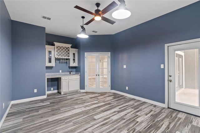 8101 Grand Canyon St, Corpus Christi, TX 78414