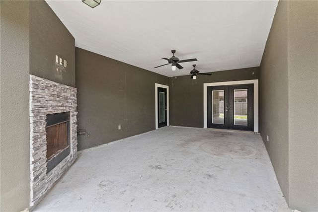 8101 Grand Canyon St, Corpus Christi, TX 78414