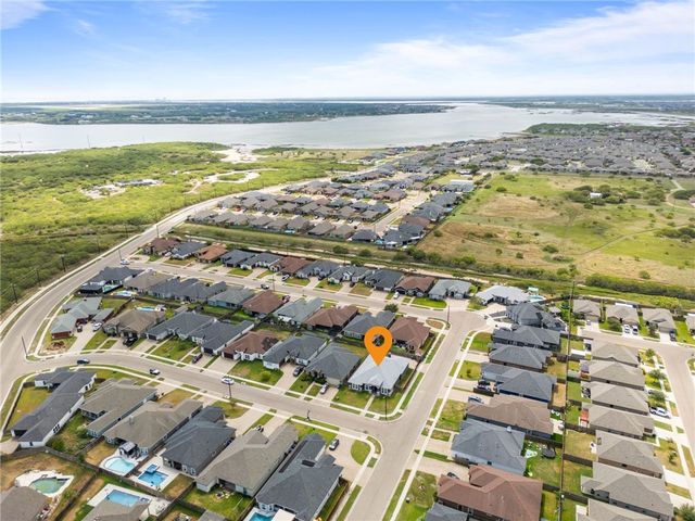 8101 Grand Canyon St, Corpus Christi, TX 78414