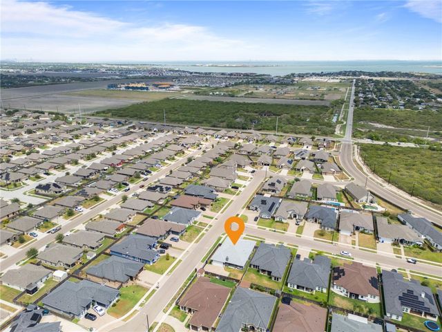 8101 Grand Canyon St, Corpus Christi, TX 78414