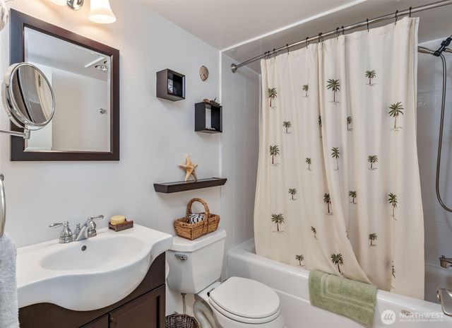 261 Sailview Drive #1, Port Townsend, WA 98368