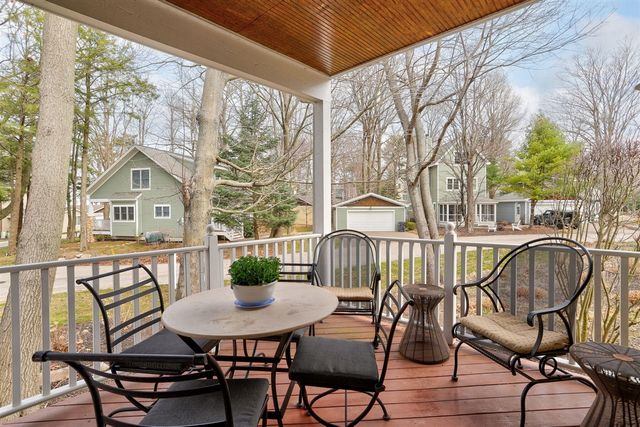 10501 Pinecone Trail 43, South Haven, MI 49090