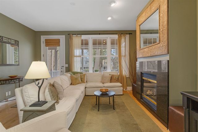 10501 Pinecone Trail 43, South Haven, MI 49090