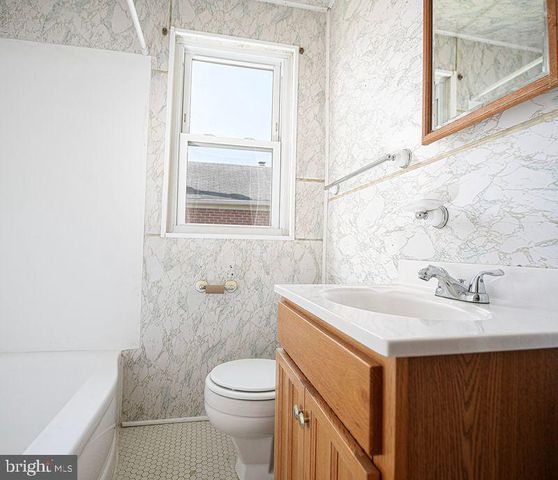 1626 MANOR RD, Baltimore, MD 21222