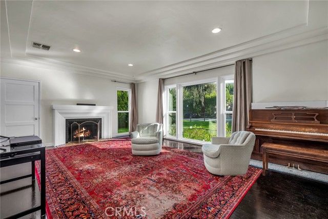 3721 Lankershim, Los Angeles, CA 90068