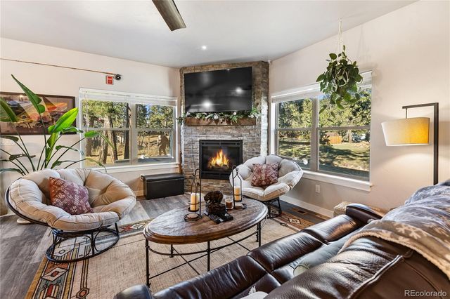 118 E Chester Avenue, Woodland Park, CO 80863