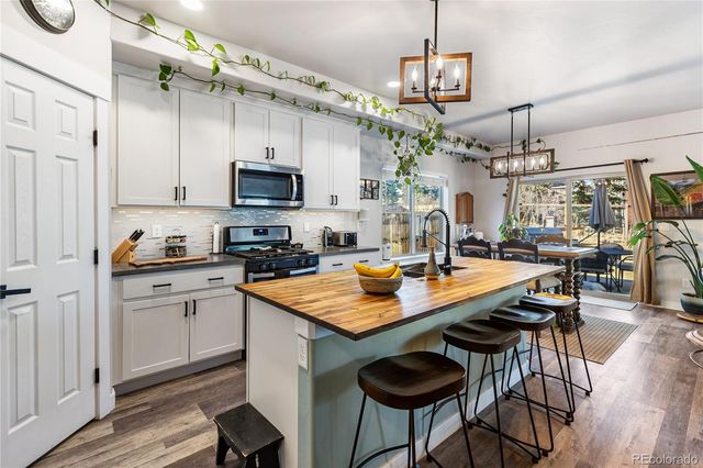 118 E Chester Avenue, Woodland Park, CO 80863