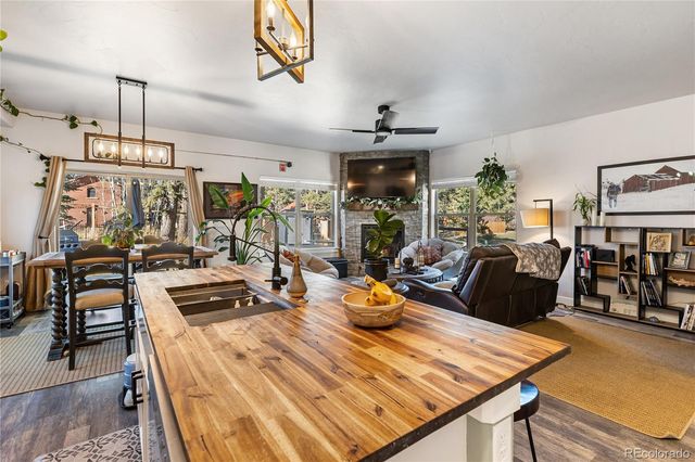 118 E Chester Avenue, Woodland Park, CO 80863