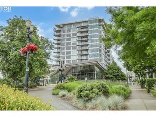 1920 S RIVER Dr E 804, Portland, OR 97201