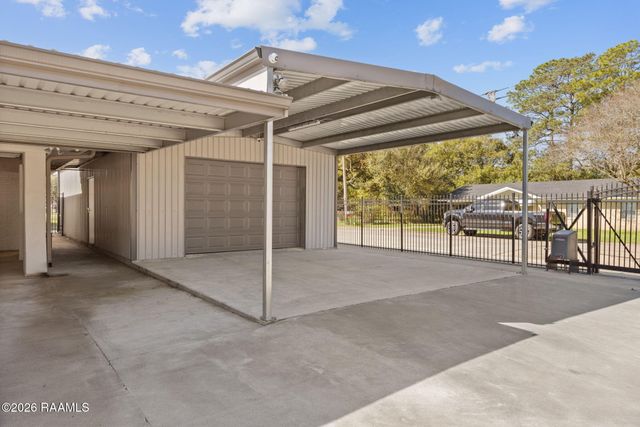 302 East Santa Clara Street, New Iberia, LA 70563