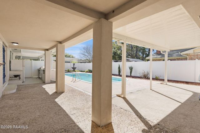 302 East Santa Clara Street, New Iberia, LA 70563