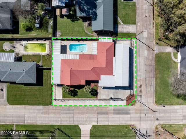 302 East Santa Clara Street, New Iberia, LA 70563