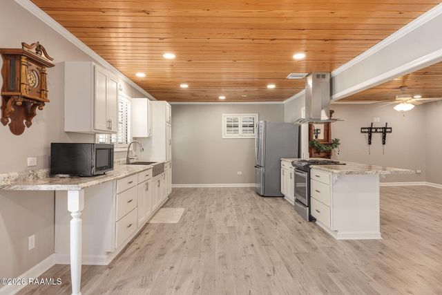 302 East Santa Clara Street, New Iberia, LA 70563