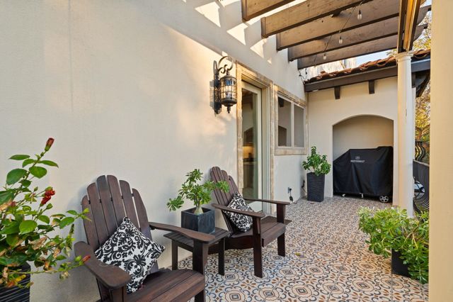1231 Parkway 2, Austin, TX 78703