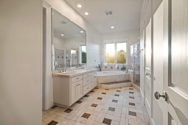 1231 Parkway 2, Austin, TX 78703