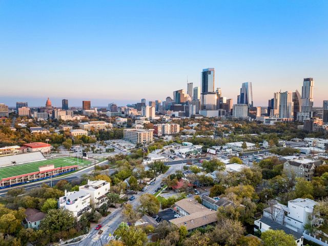 1231 Parkway 2, Austin, TX 78703