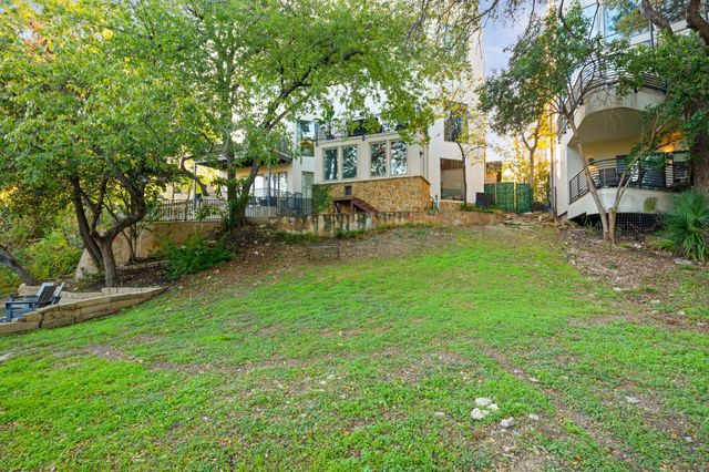 1231 Parkway 2, Austin, TX 78703