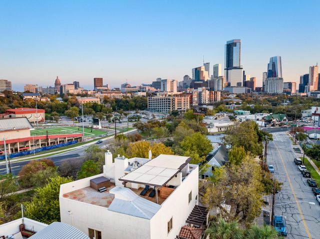 1231 Parkway 2, Austin, TX 78703