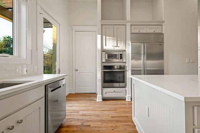 1231 Parkway 2, Austin, TX 78703