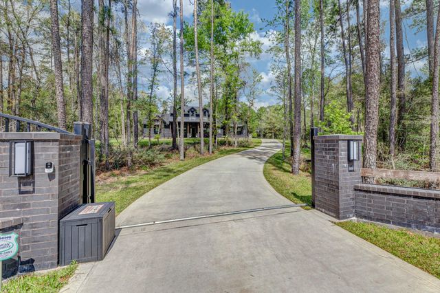 10433 Wagon Pass Trail, Willis, TX 77378