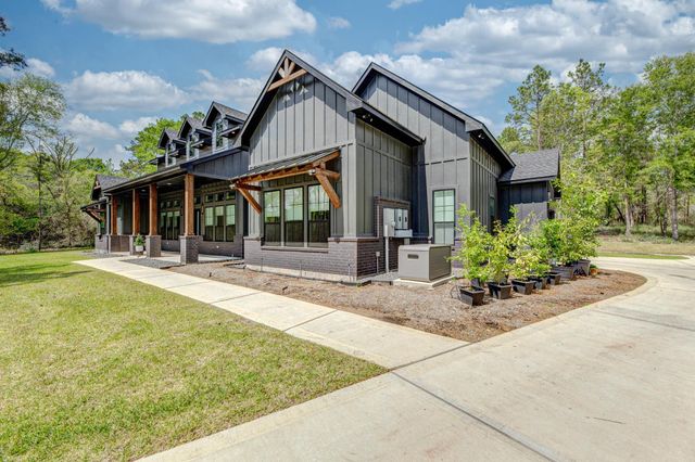 10433 Wagon Pass Trail, Willis, TX 77378